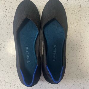 Rothy's Black round toe 6